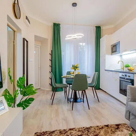 Eden Cozy Modern Retreat Budapest