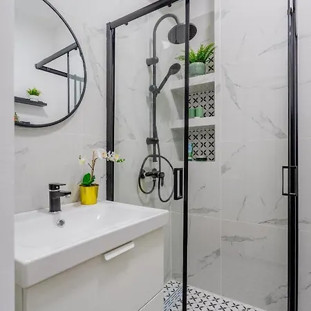 Eden Cozy Modern Retreat * Budapest